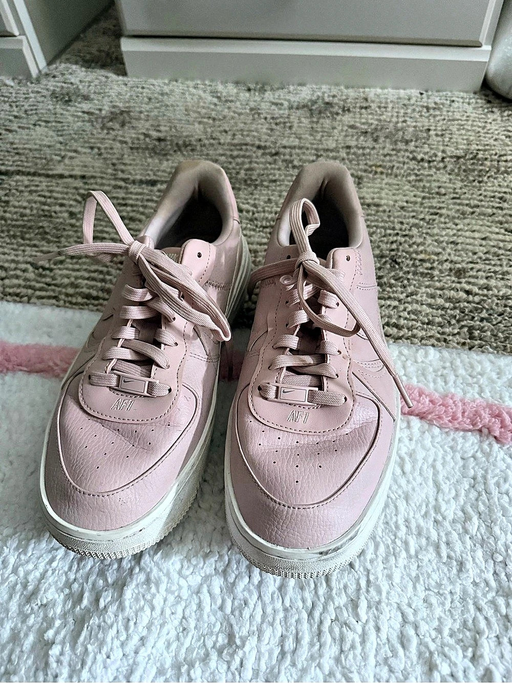 Nike Nike Air Force 1 PLT.AF.ORM Pink Sneakers US 10